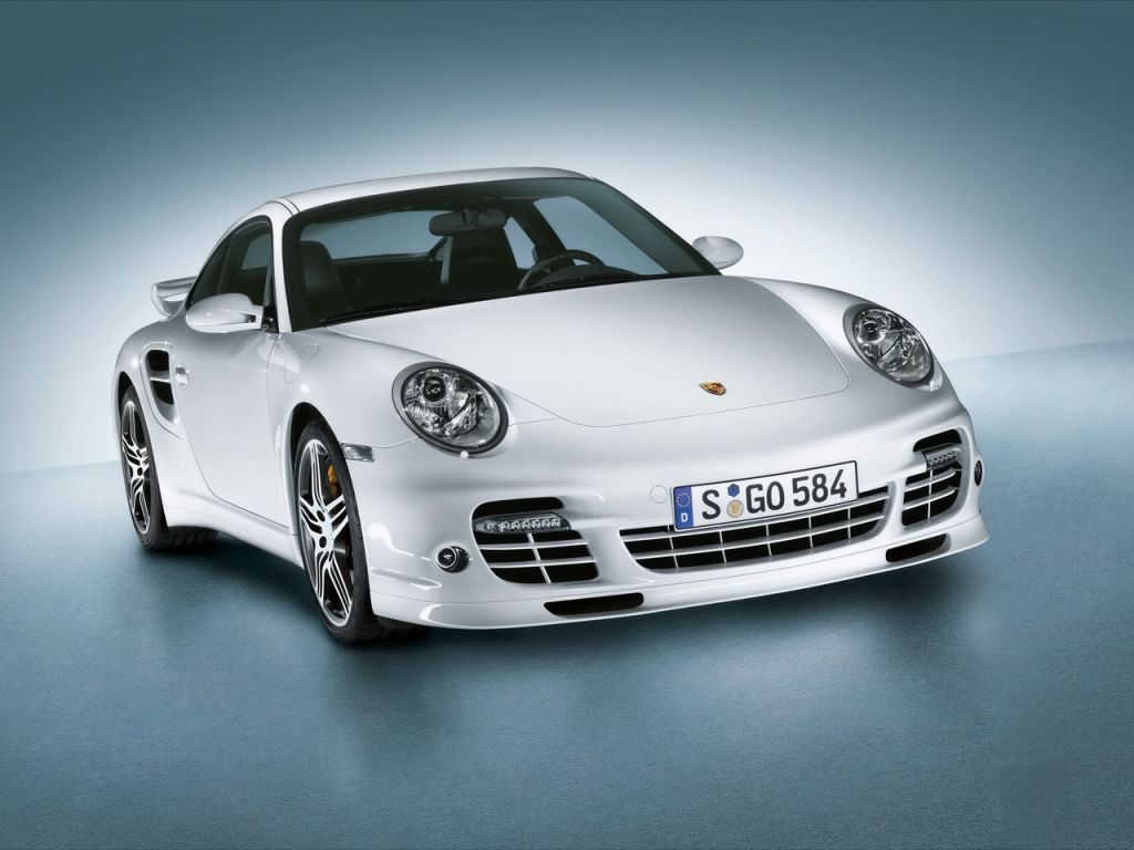 911 Turbo White Front Angle Wallpaper 1024x768