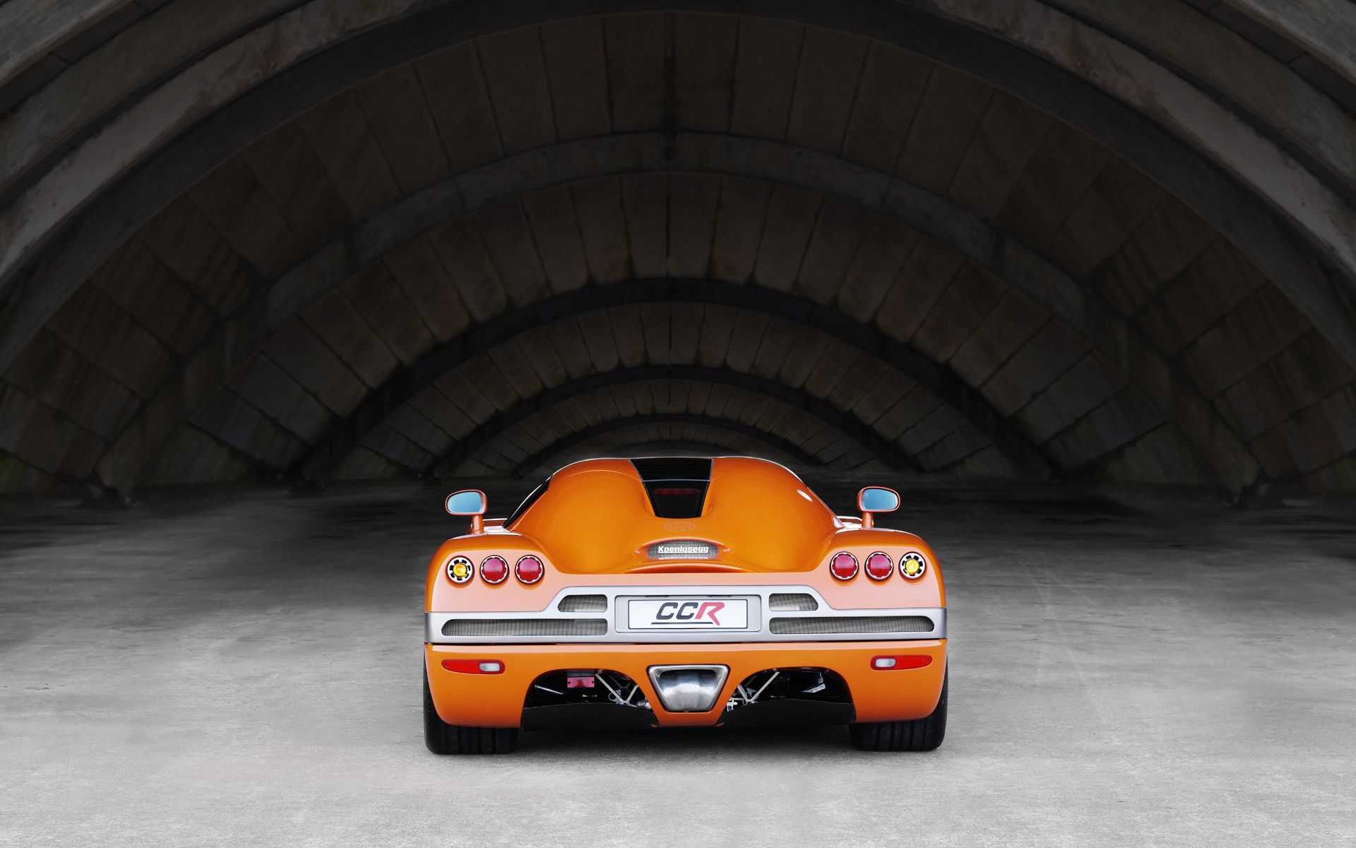 Ccr Orange Rear View Wallpaper 1920x1200