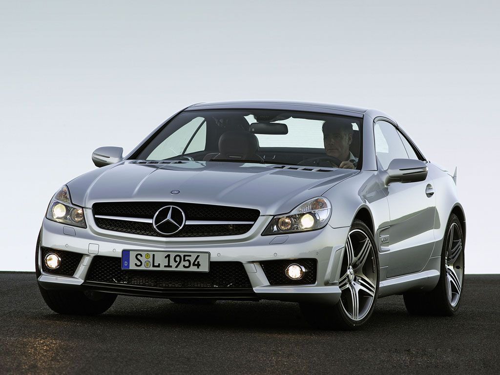 Cls 63 Amg Silver Front Angle Wallpaper 1024x768