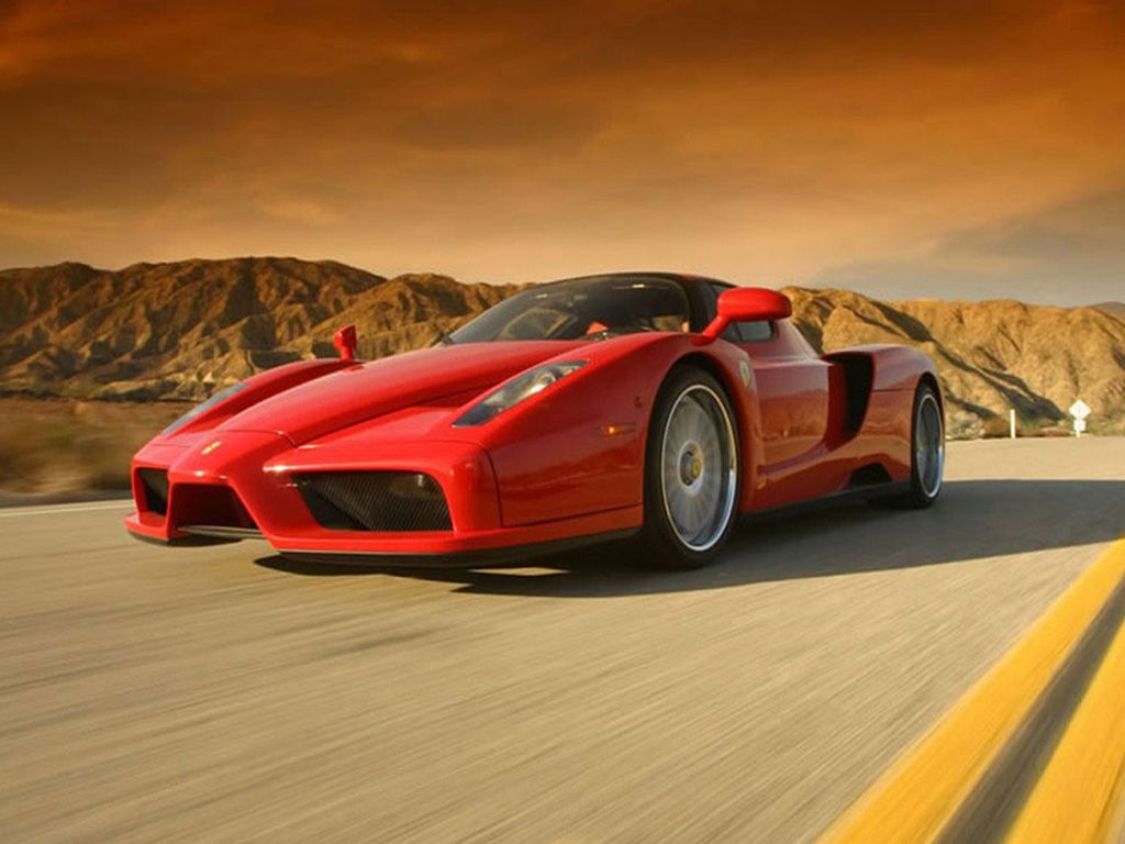 Enzo Driving Front Angle Wallpaper 1024x768