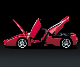 Enzo Side View Doors Open Wallpaper