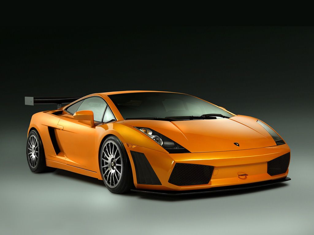 Gallardo Orange Front Side View Wallpaper 1024x768