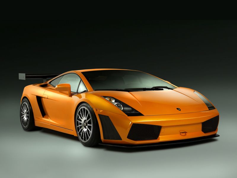 Gallardo Orange Front Side View Wallpaper 800x600