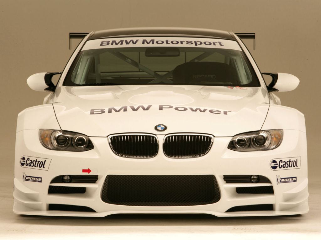 M3 Racing Front View Wallpaper 1024x768