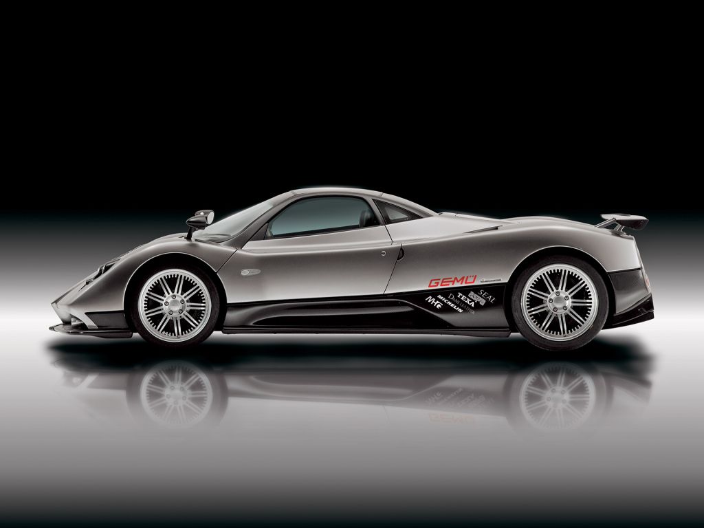 Pagani Zonda Side View Wallpaper 1024x768