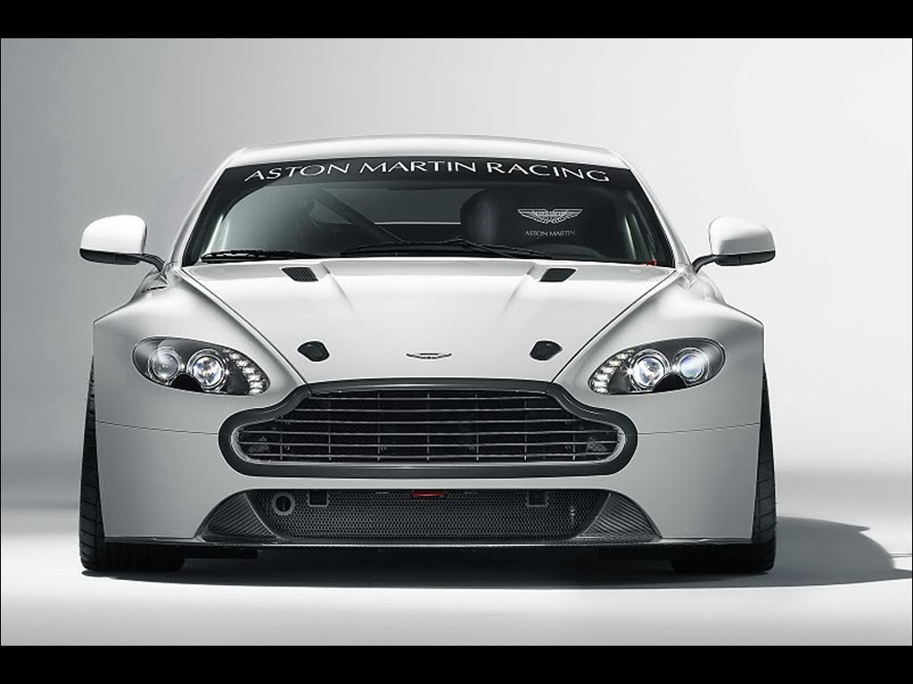 Vantage Gt4 Front View Wallpaper 1024x768