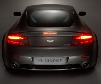 Vantage V8 Rear View Wallpaper