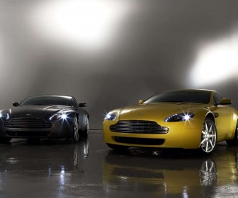 Vantage V8 Silver And Yellow Wallpaper