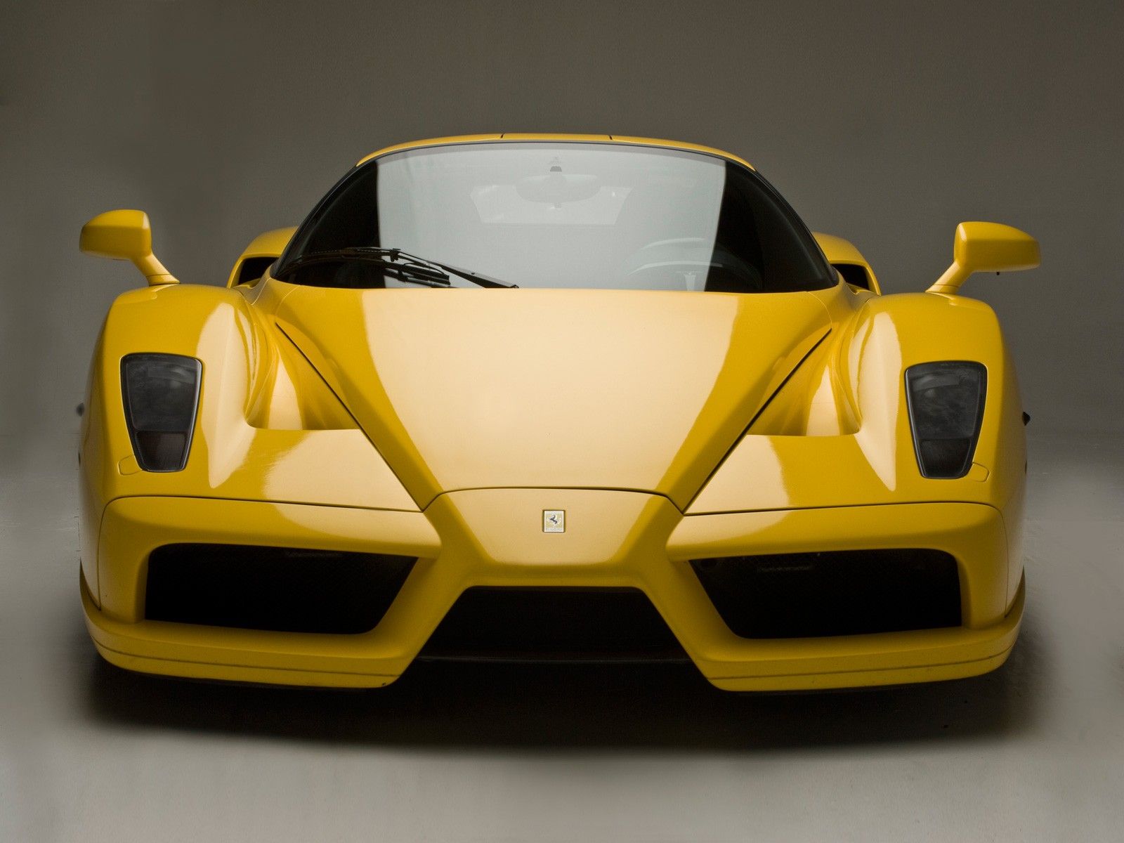 Yellow Enzo Front View Wallpaper 1600x1200